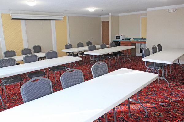 Fireside Inn and Suites-Belfast